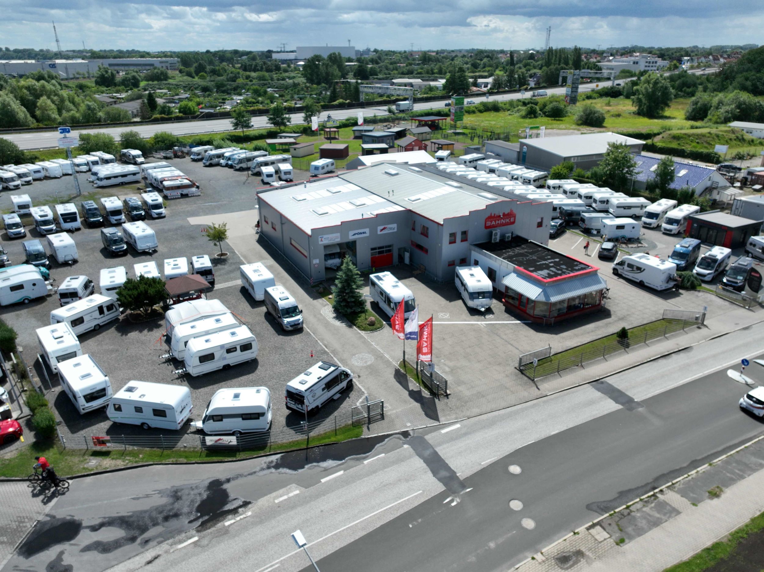 Elegantes Caravan Center Dahnke Ebenbild