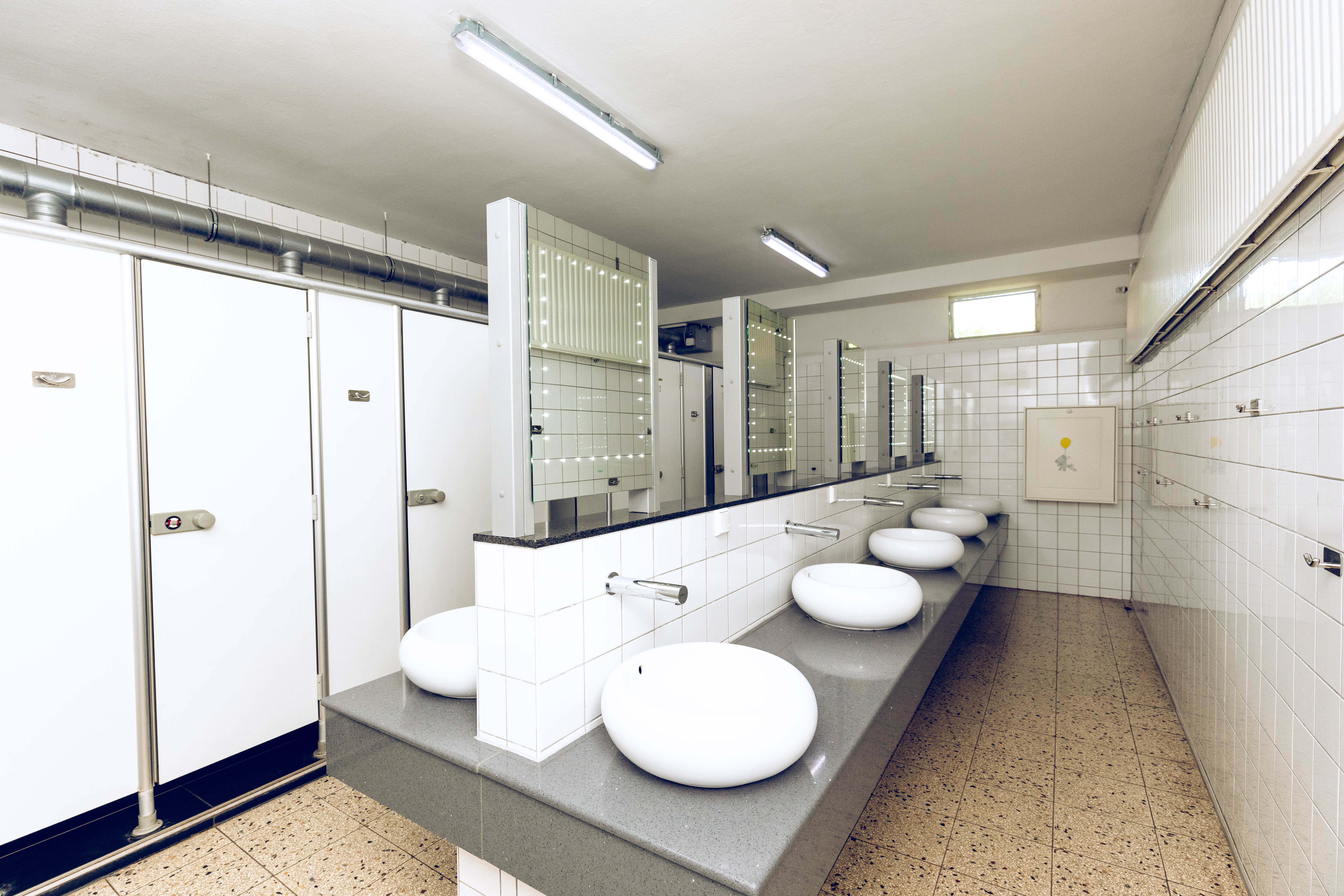 Reisemobilstellplatz - Wohnwagen erlaubt - Münster (Münster, Stadt) - Sanigebäude - Regenbogen Ladbergen