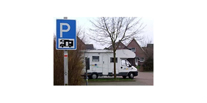 Motorhome parking space - Art des Stellplatz: eigenständiger Stellplatz - Neufeld - Quelle: http://www.gemeinde-osten.de - Wohnmobilstellplatz Osten/Oste
