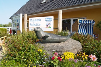 Wohnmobilstellplatz: Rezeption Nordseecamping - Nordseecamping zum Seehund