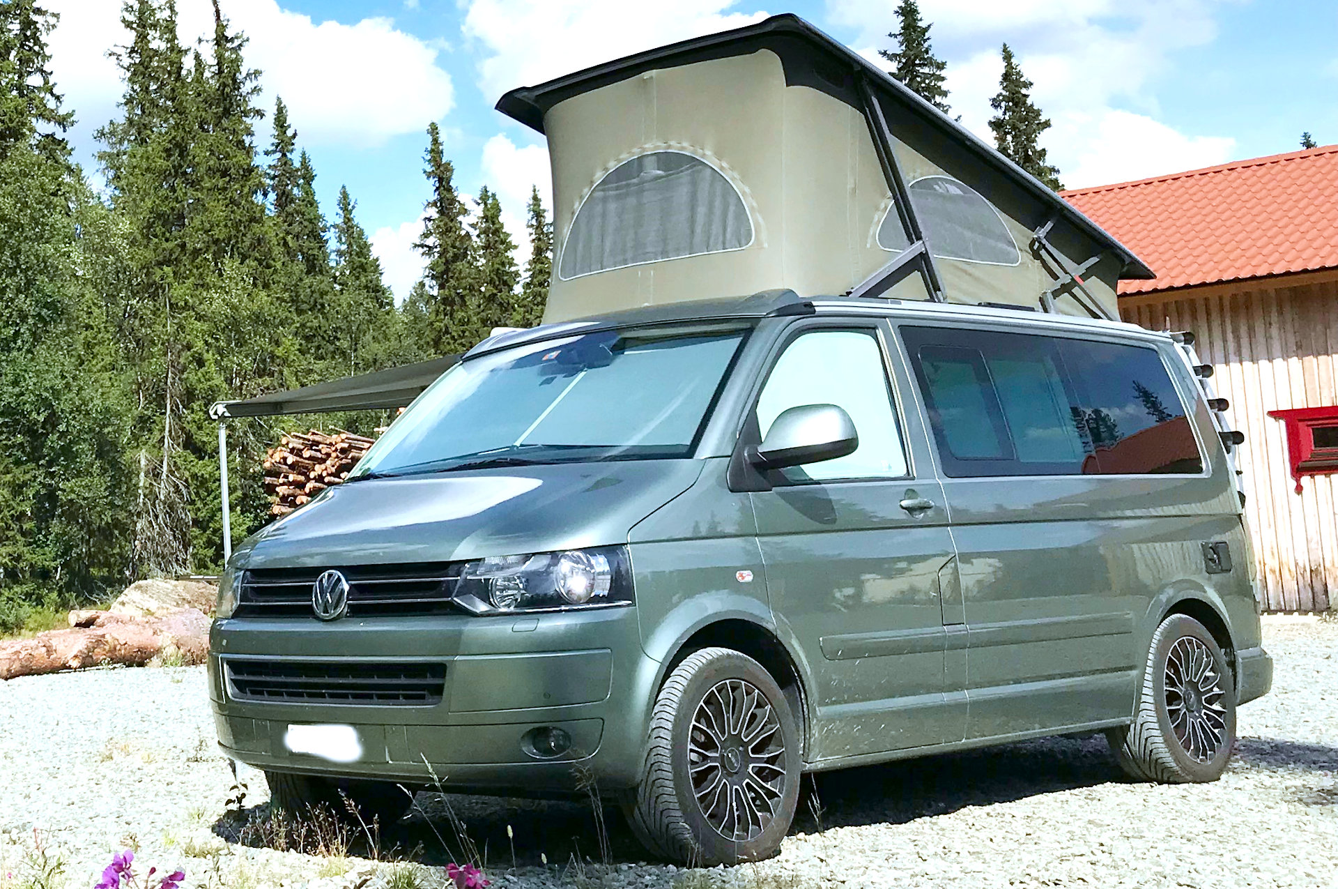 Wohnmobilstellplatz: Stellplatz auch für Kastenwagen und VW Bus - Galå Fjällgård