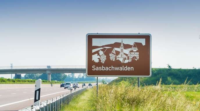 Area sosta per camper - Bas Rhin - ca 15 km von der A5 Autobahn Anschlusstelle Achern  - Stellplatz "nicht von der Stange" Fussläufig zum Dorf Sasbachwalden    