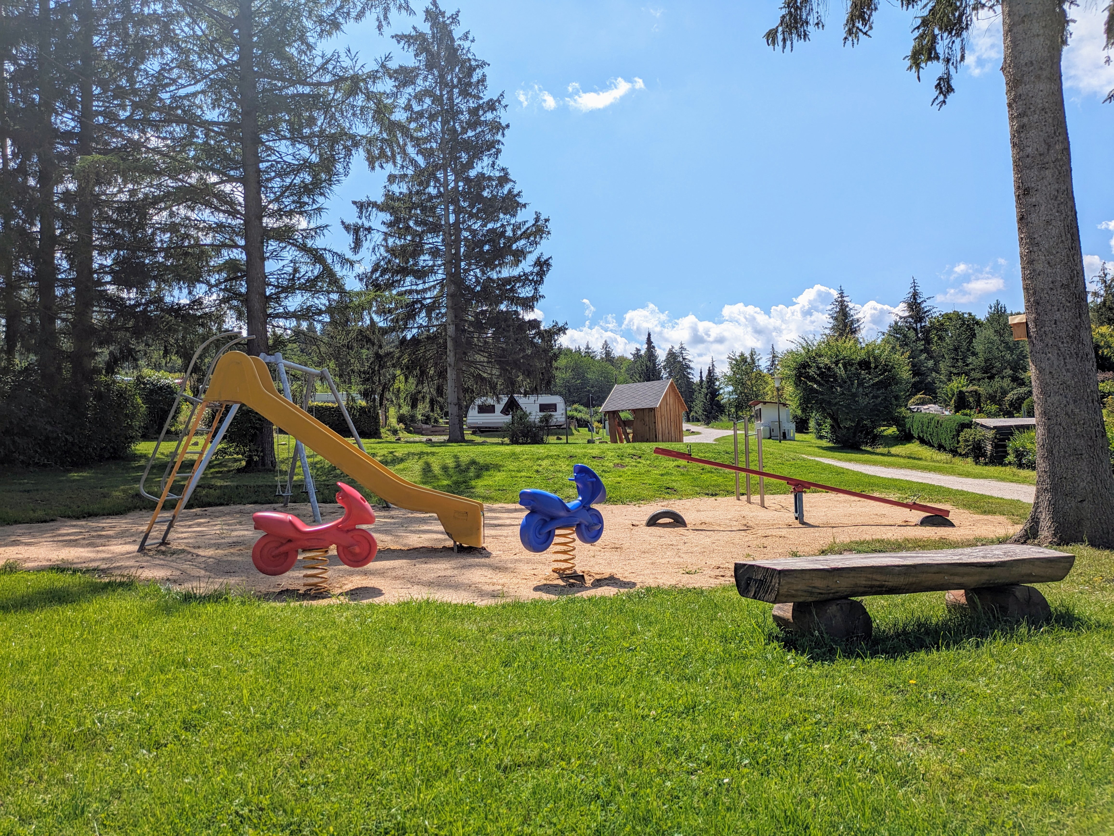 Wohnmobilstellplatz: Wohnmobil- und Campingpark Ambergau