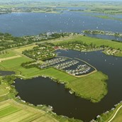 Wohnmobilstellplatz - Campingplatz RCN de Potten liegt direkt am Sneekersee. Sie befinden Sie Sich in Herz von die Friesischen Seen. Die Camping hat Wohnmobileplätze in die Nähe von das Wasser und nur 5 km. von Sneek! 
 - RCN de Potten