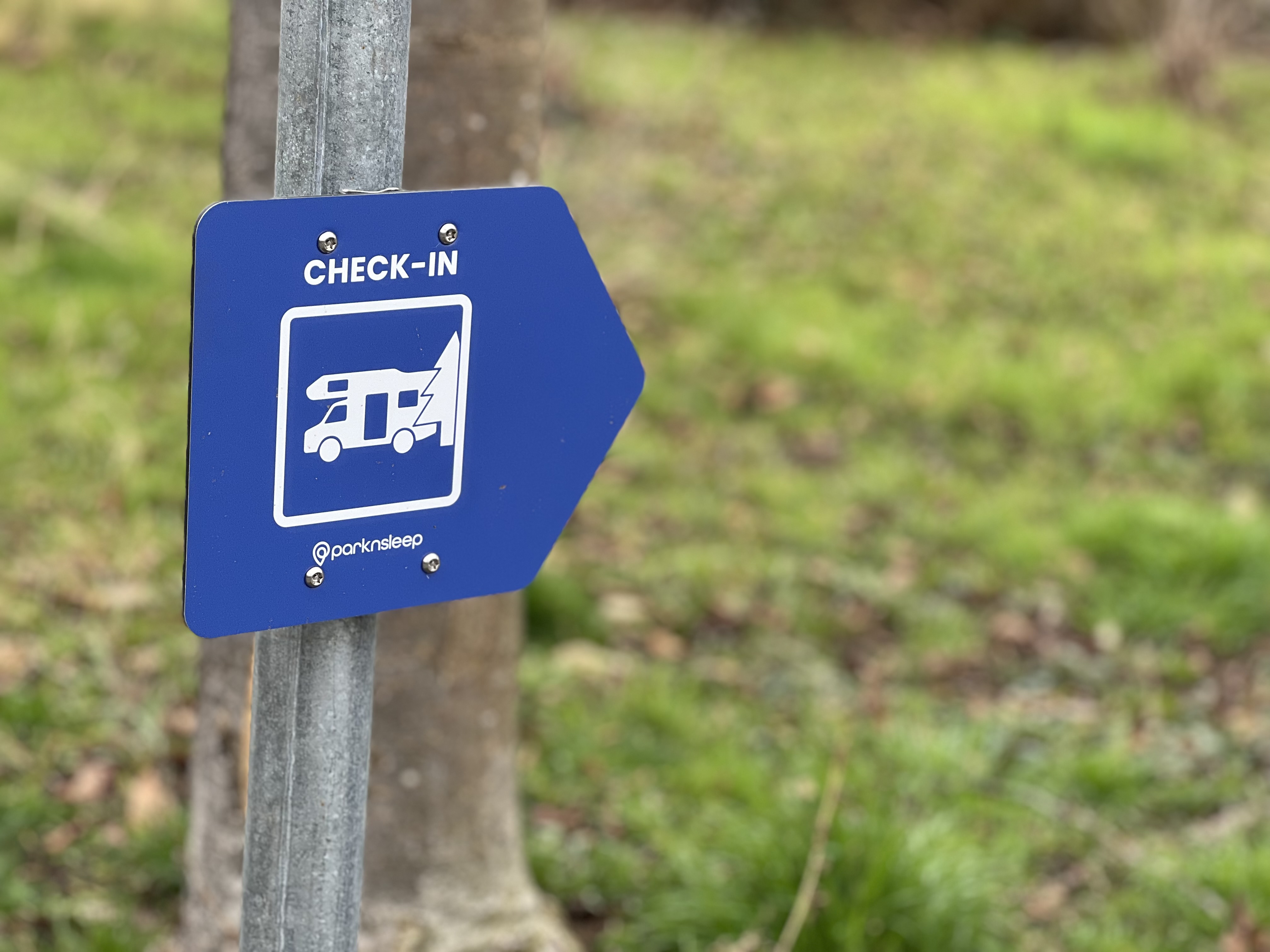 Reisemobilstellplatz - Hallenbad - Marktbreit - Stellplatz Heiliges Wöhr