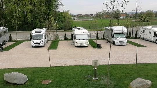 Wohnmobilstellplatz: Parking - Camping Vrnjacko vrelo