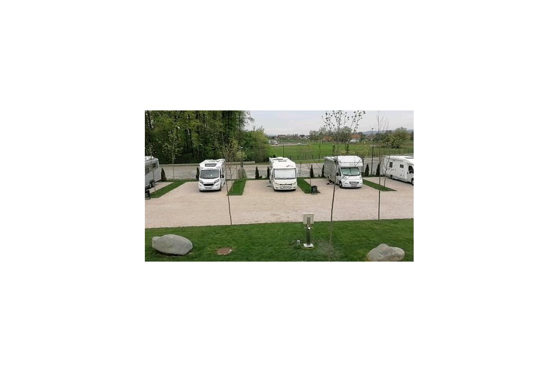 Wohnmobilstellplatz: Parking - Camping Vrnjacko vrelo