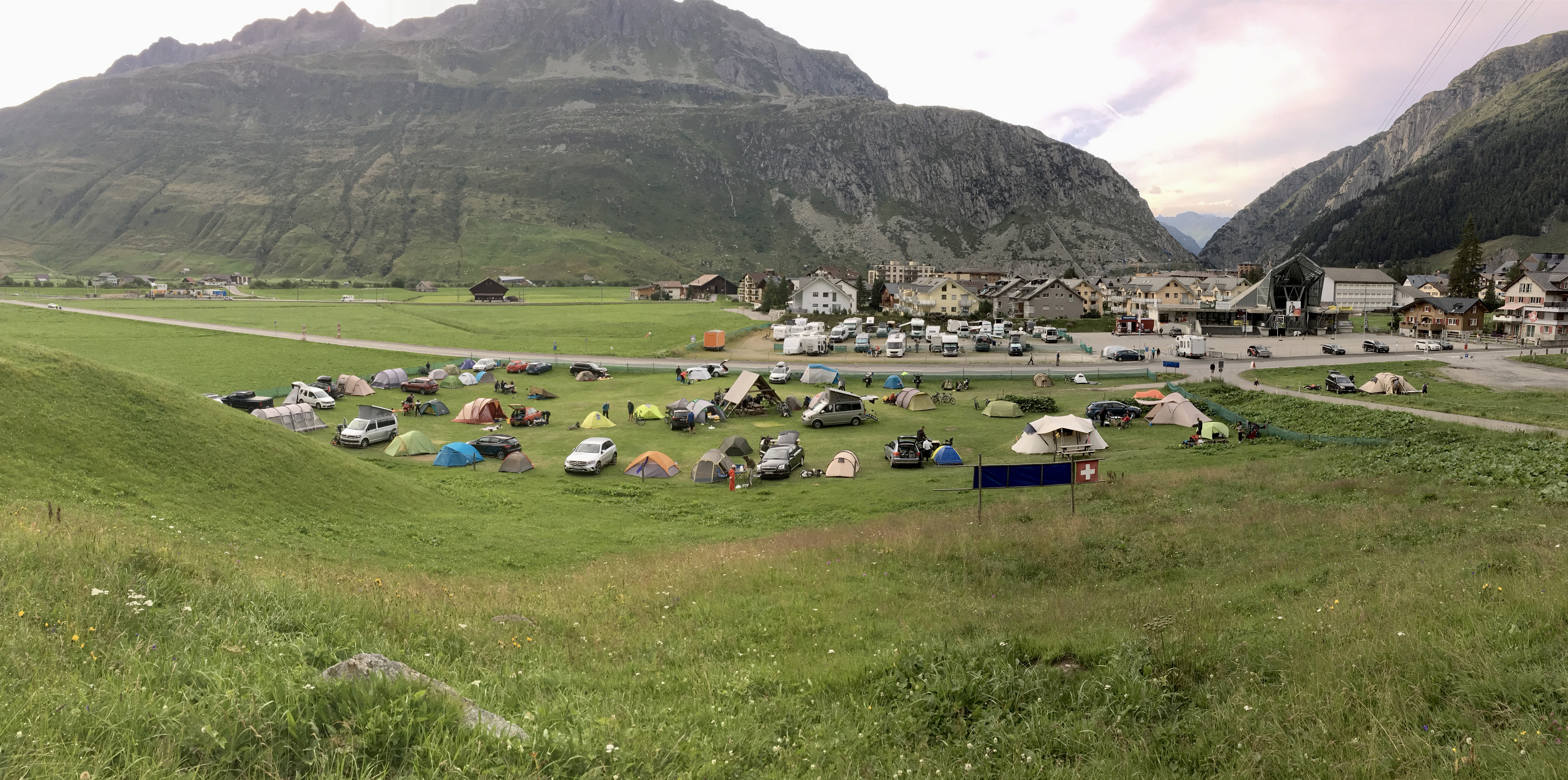 Area sosta per camper - Schattdorf - Gotthard Camping Andermatt