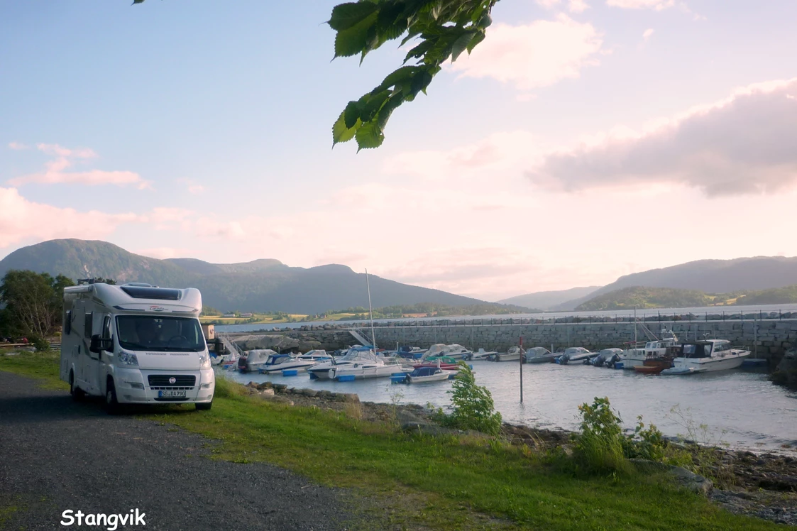 Wohnmobilstellplatz: Stangvik / Svissholmen