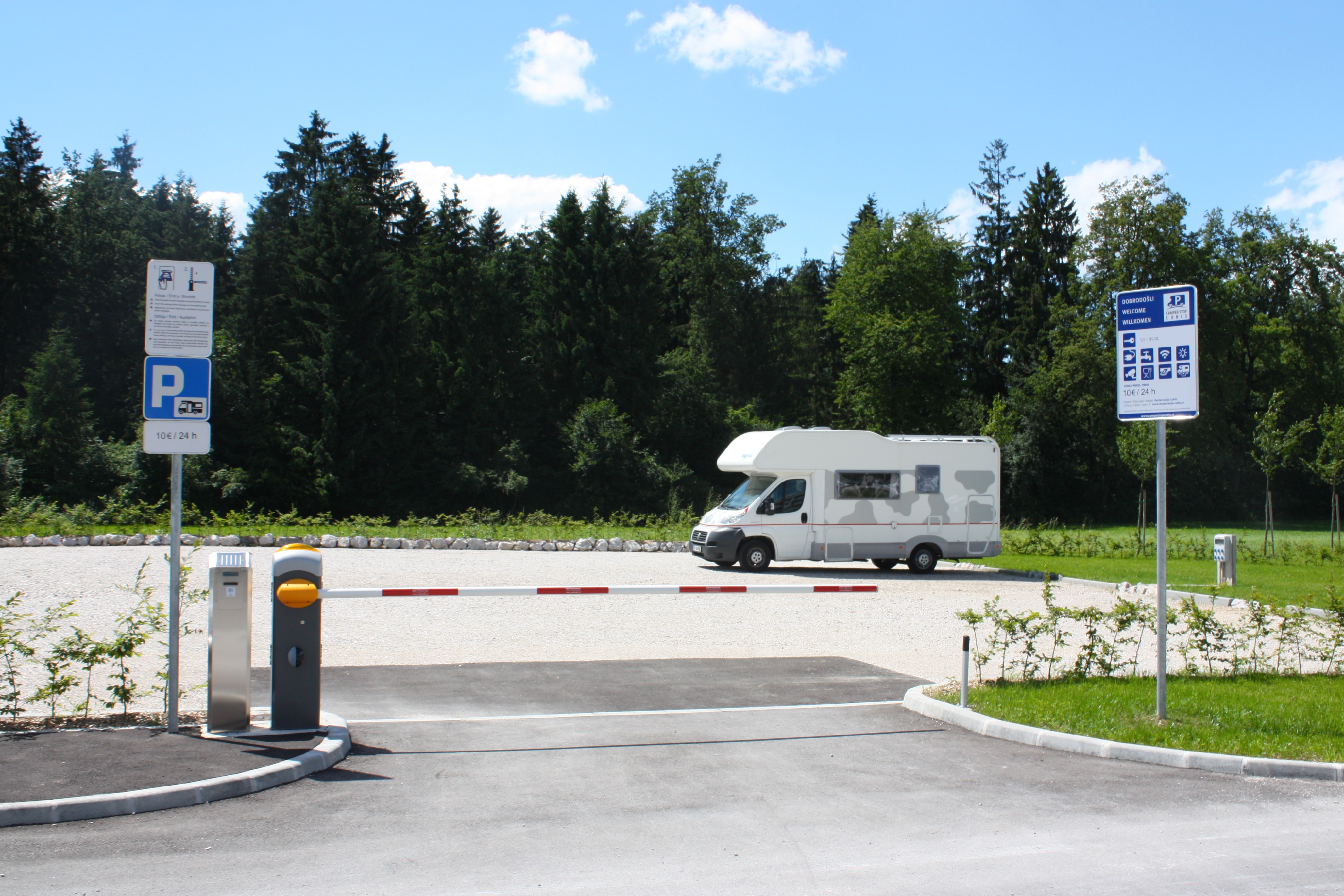 Place de parking pour camping-car - Slovénie - Camper stop Cubis