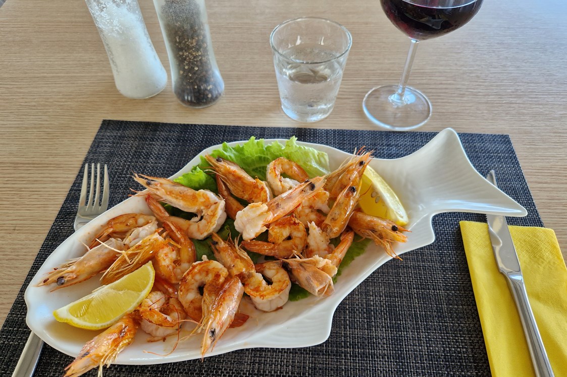 Wohnmobilstellplatz: Grilled prawns - Sunset Camping & Restaurant