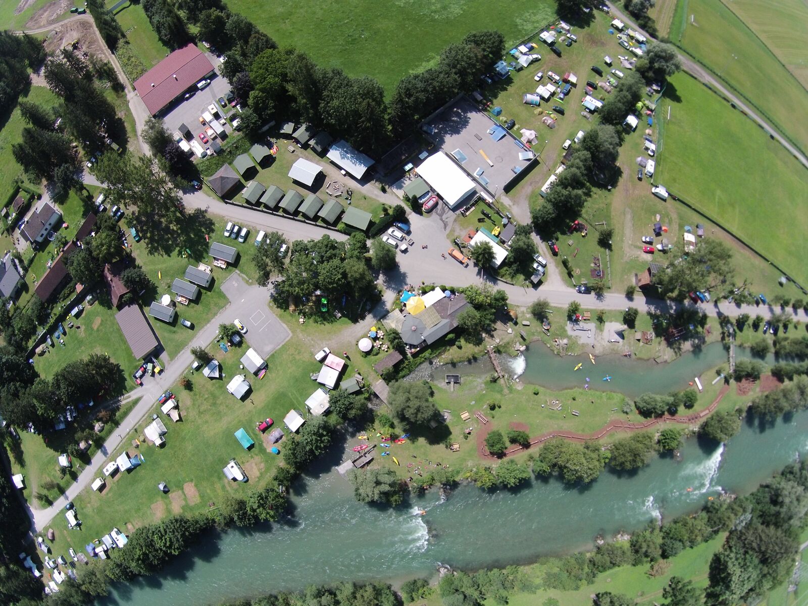 Place de parking pour camping-car - Emberger Alm - Naturbelassener Campingplatz 
ideal für Wanderer und Radfahrer 
Paradies für Familien  - Sport-Erlebnis-Camp