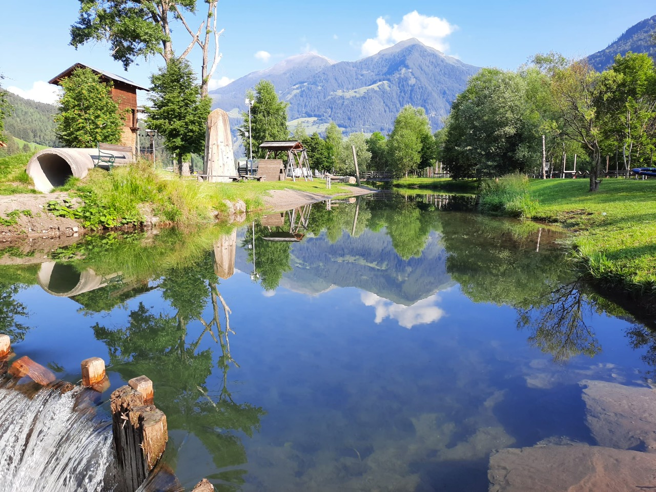 Place de parking pour camping-car - Emberger Alm - Paradies für Familien - Wasserrutsche  - Sport-Erlebnis-Camp