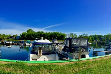 Wohnmobilstellplatz: Stadtmarina Brandenburg