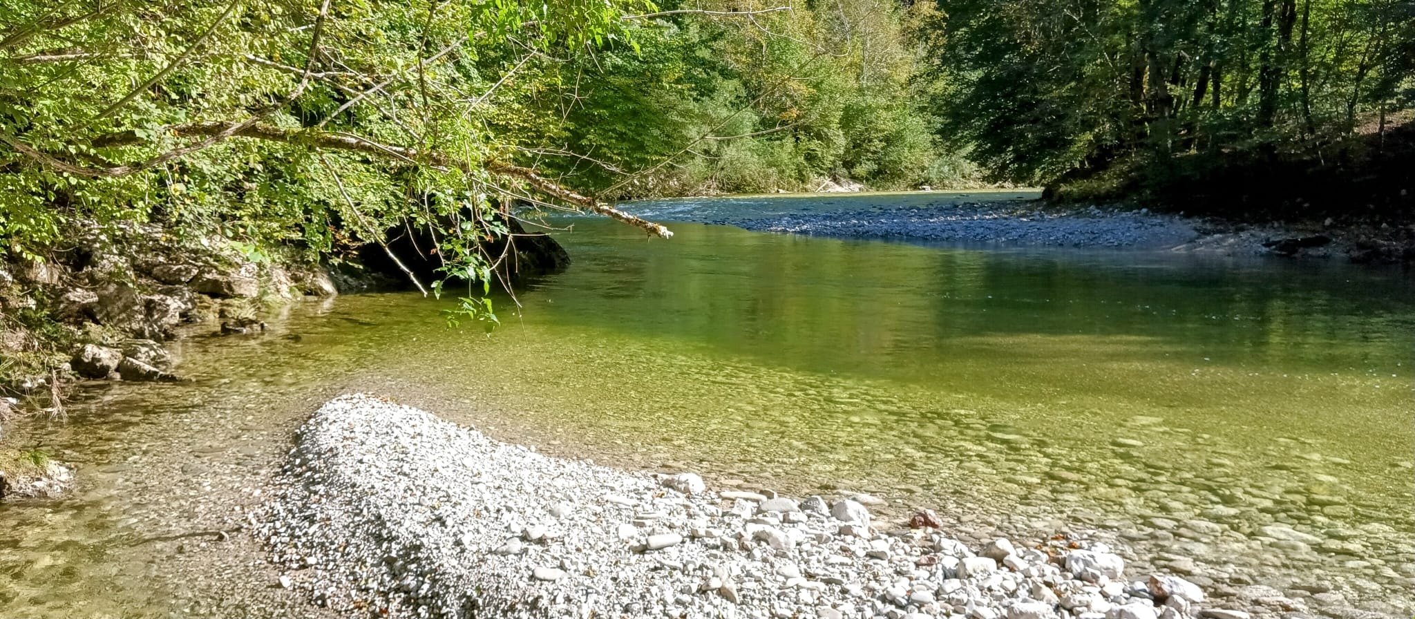 Wohnmobilstellplatz: Eine tiefe Wasserstelle, in echt noch viel schöner - Stellplatz, Camping zum "scheuen Reh", Hintergebirge, Region Phyrn-Eisenwurzen, Nationalpark Kalkalpen