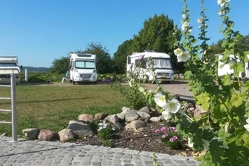 Wohnmobilstellplatz: Stellplatz für 6 Wohnmobile - Stellplatz am Hafen