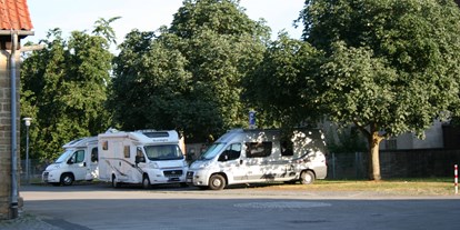 Motorhome parking space - Umgebungsschwerpunkt: Stadt - Göttingen - Wohnmobilstellplatz Domänenhof