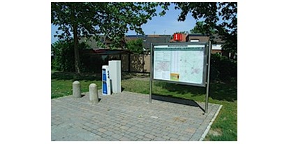 Motorhome parking space - öffentliche Verkehrsmittel - Stadtlohn - Wohnmobilstellplatz Kirmesplatz Ahaus - Parkplatz Kirmesplatz