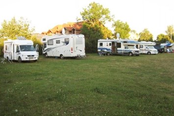 Wohnmobilstellplatz: Homepage http://www.karkleskopos.lt - Karkles Kopos Hotel und Camping
