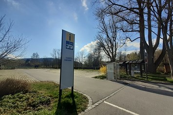 Wohnmobilstellplatz: Wohnmobilstellplatz am KurErlebnispark BÄREAL in Grafenau
