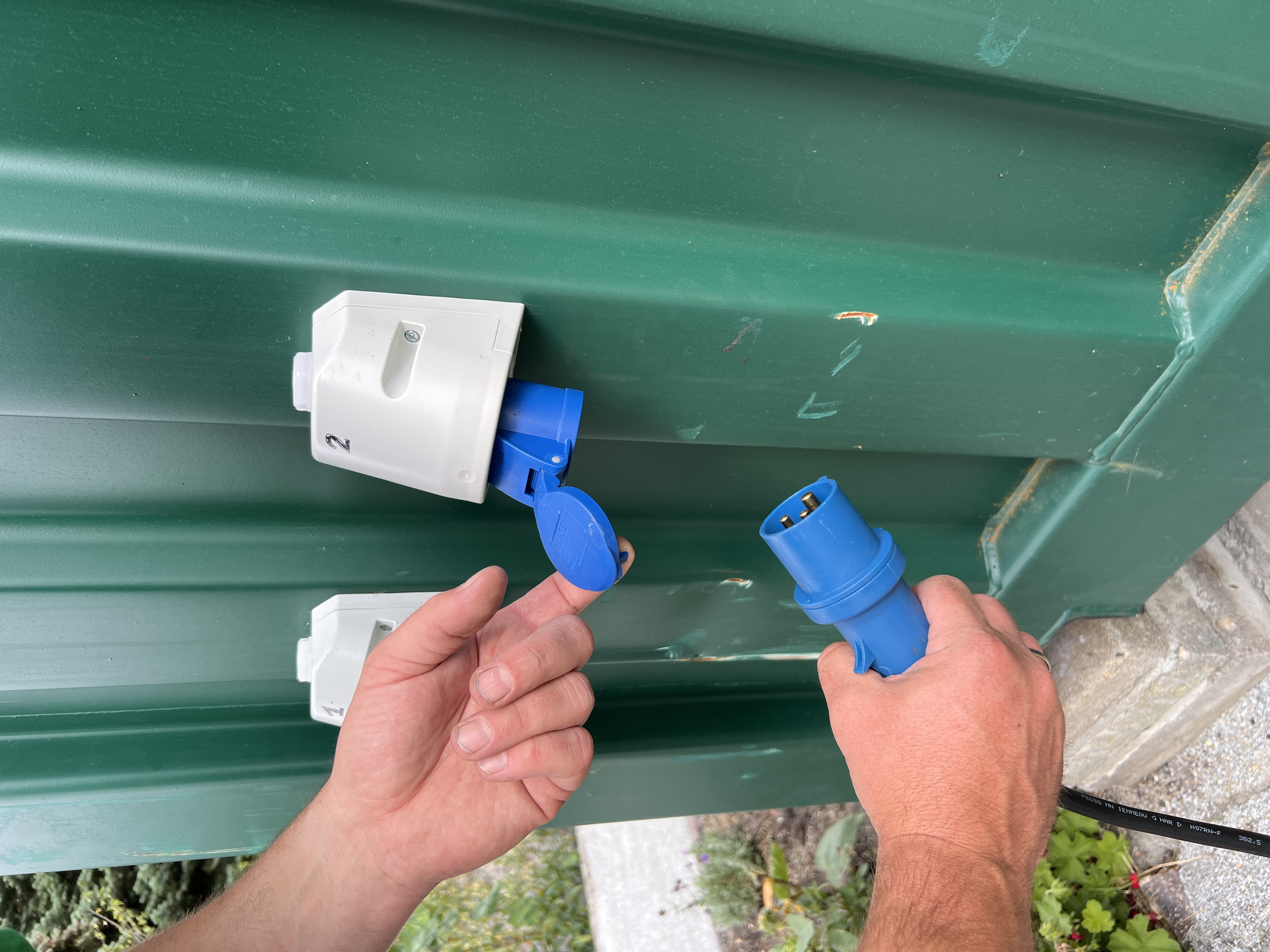 Reisemobilstellplatz - Lausitzer Seenland - Stromanschlüsse am Tiny-House Spremberger Straße 98 - Tinyhof Welzow