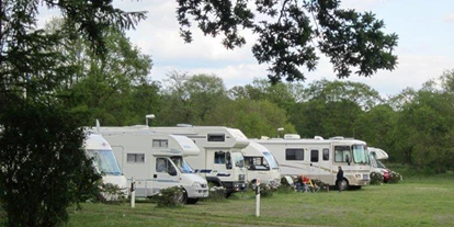 Place de parking pour camping-car - Uplengen - Wohnmobilhafen Steenfelderfeld - Wohnmobilhafen Steenfelderfeld