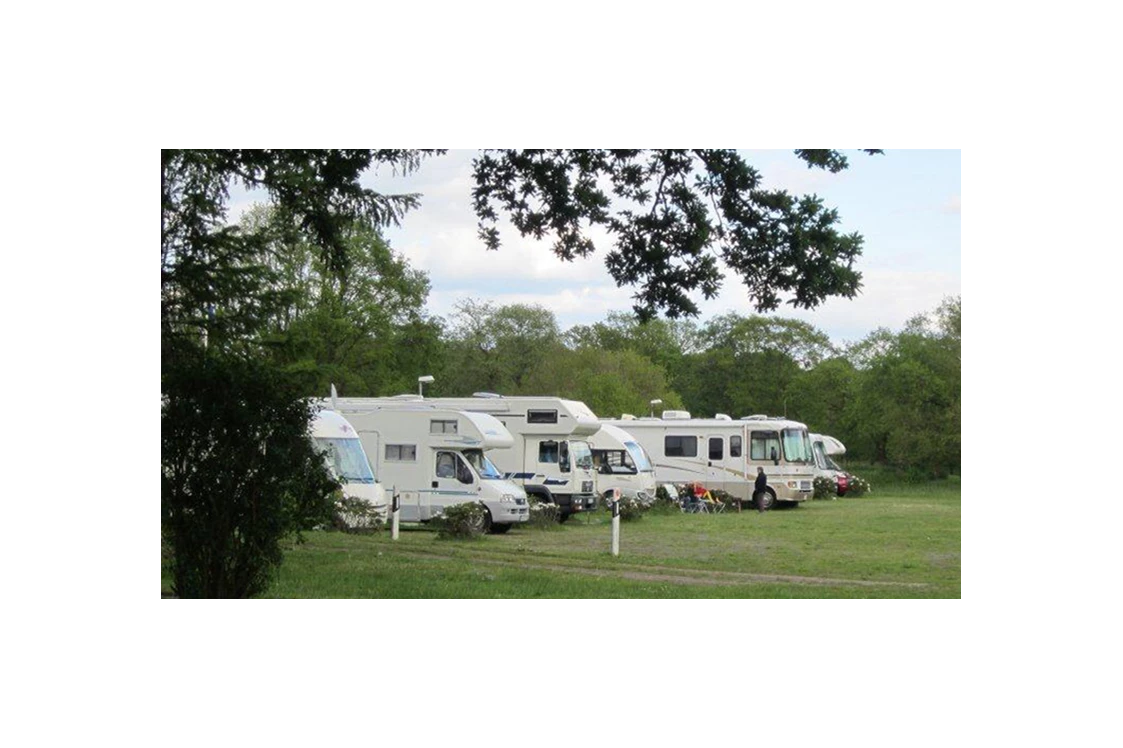 Wohnmobilstellplatz: Wohnmobilhafen Steenfelderfeld - Wohnmobilhafen Steenfelderfeld